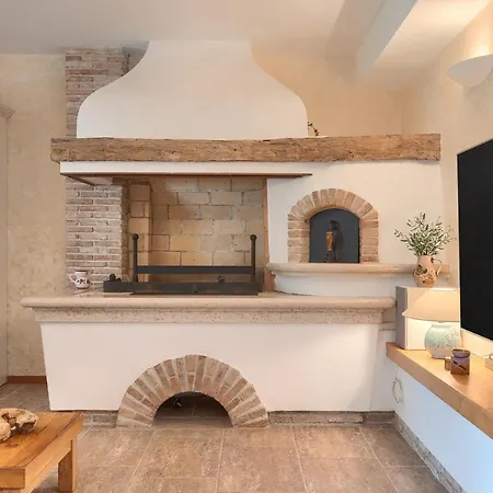 Nona's Garden Appartamento Pola