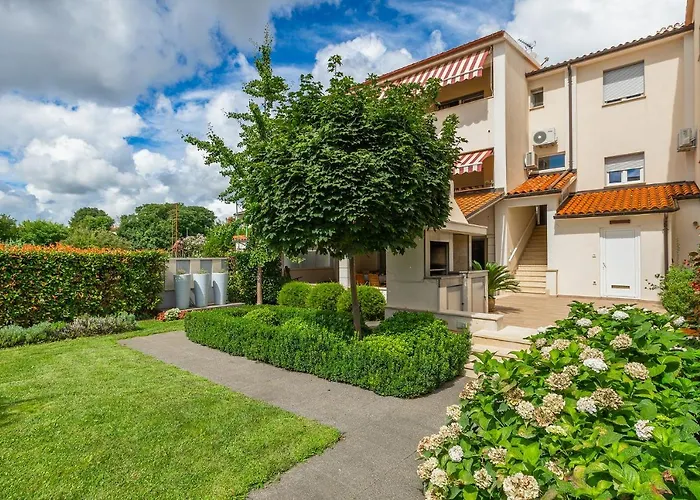 Nona's Garden Apartman