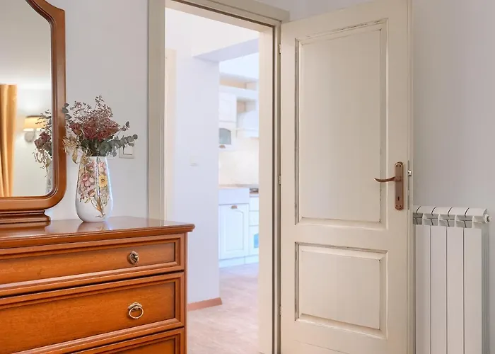 Nona's Garden Apartman Póla